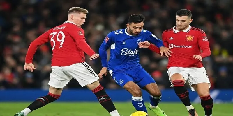 Màn đụng độ kịch tính Manchester United vs Everton